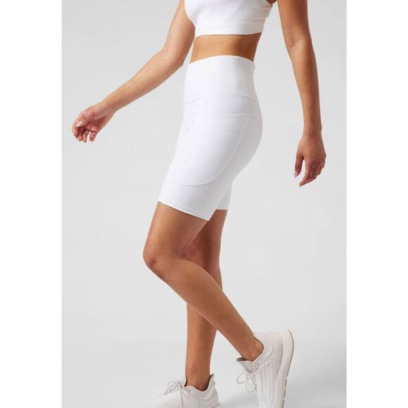 ATHLETA Ultimate Stash 7' Short in White Size XS - Picture 1 of 5